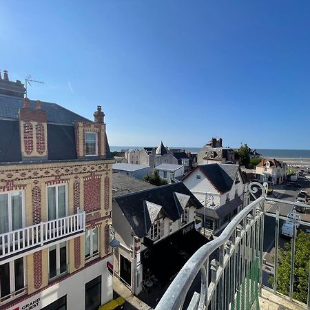 Appartement Avec Balcon - Vue Mer - 100M De La Plage - Hypercentre - 55M2 Villers-sur-Mer Exterior photo
