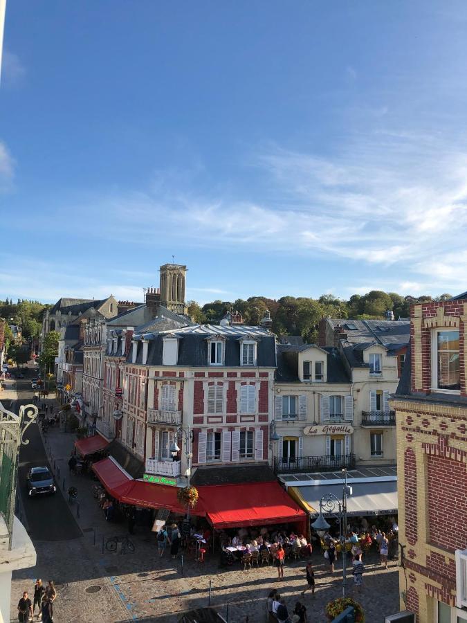 Appartement Avec Balcon - Vue Mer - 100M De La Plage - Hypercentre - 55M2 Villers-sur-Mer Exterior photo